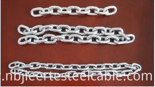 Welded Short Link Chain With Good Quality2